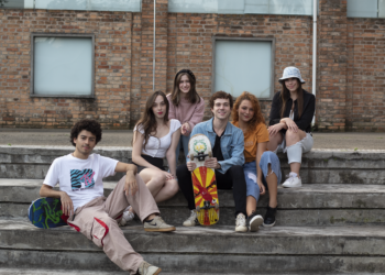 Produtora brasileira lança filme “21 Dias”, trama inspirada no triângulo amoroso do premiado álbum “Folklore”, de Taylor Swift