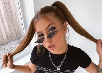 Já Ouviu? Conheça Sofia Oliveira