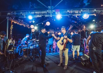 Felipe & Thiago lançam o single “Golpe Emocional”, faixa que integra o primeiro DVD da dupla sertaneja