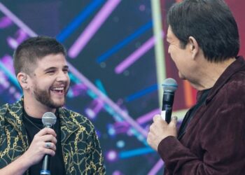 Faustão na Band: Arthurzinho canta “Entre Tapas e Beijos” em sua primeira apresentação no quadro “A Hora da Decisão”