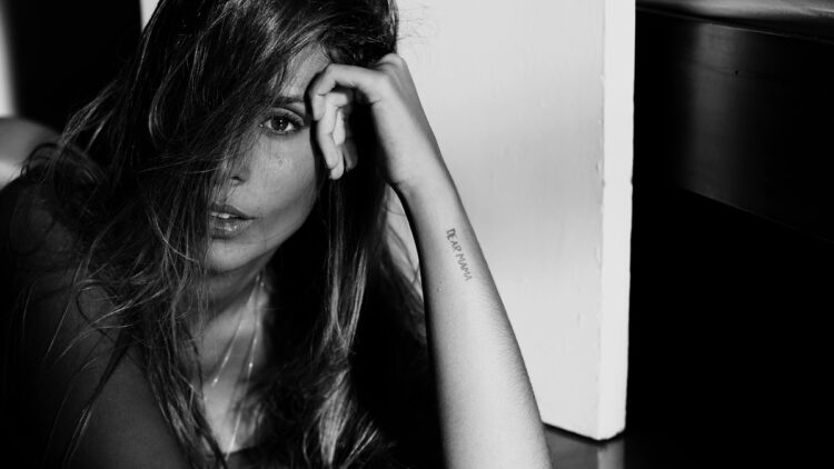 Amanda Coronha lança “Tara”, single que integra seu próximo álbum