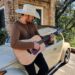 Cantor e compositor Fernando Pereira lança seu primeiro single da carreira autoral, “Fusca 76”