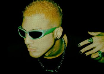 HENZEE lança seu primeiro EP da carreira, “VOANDO PELA ÓRBITA DA TERRA”