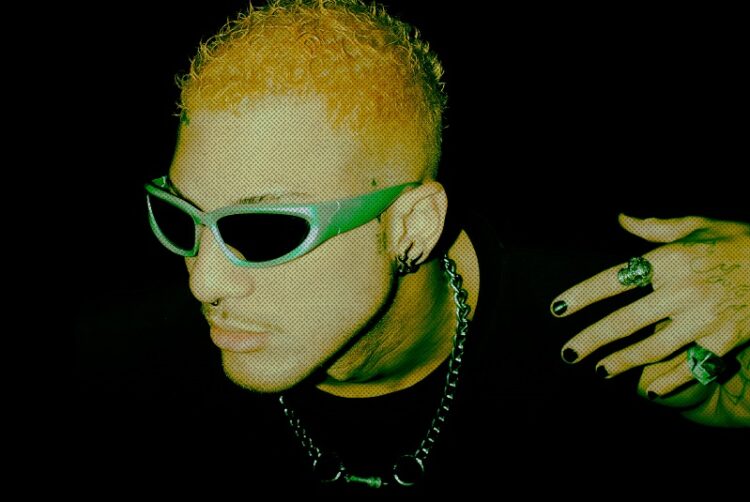 HENZEE lança seu primeiro EP da carreira, “VOANDO PELA ÓRBITA DA TERRA”