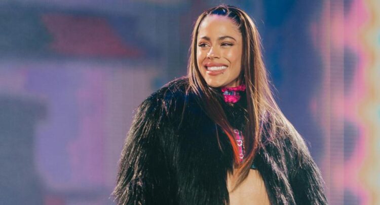 Tini vem ao Brasil em novembro, confirma jornalista