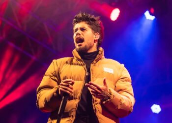 1° edição da UniFarra faz sucesso em Pouso Alegre com hits do momento