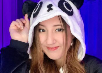 Gamer Natasha Panda une talento e criatividade em seus conteúdos e acumula mais de 4,7 milhões de seguidores