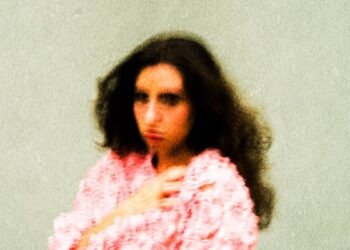 Nina Fernandes brinca de Belchior e Chico Buarque com nova música