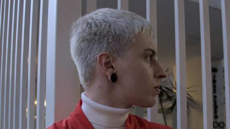 “Do Meu Lado”: Veni lança nova música