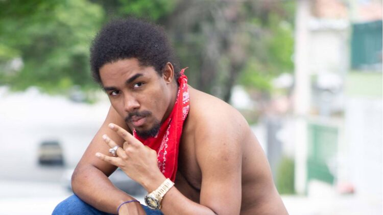 Maximo mXm comemora a Copa com homenagem ao povo brasileiro no single “Joga!”