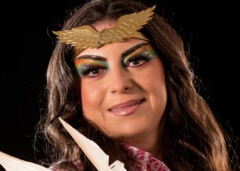 Sylvestra Bianchi canta sobre fé no rock cósmico “Ethereal Wings”