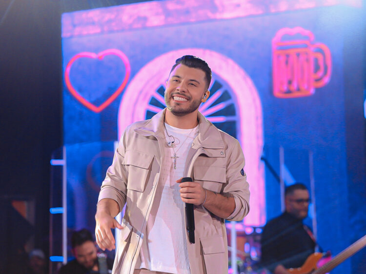 Murilo Huff, Diego & Victor Hugo, Hott, Sem Limite e DJ DH agitam o Réveillon Iate 2023  