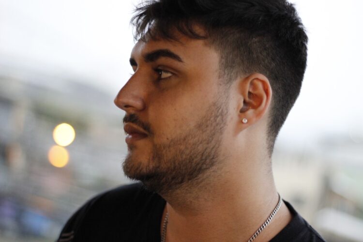 Cantor e compositor Blanco lança seu novo single “Lembranças”