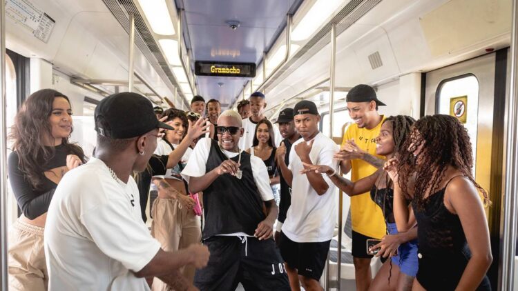 Em ritmo de Carnaval, DJ Zullu, Tchakabum e Os Quebradeiras lançam o single “Toma Toma (Dança da Mãozinha)”