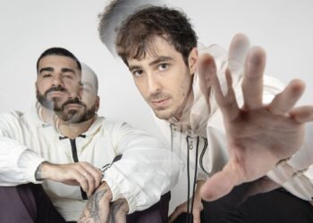 OUTROEU lança “A Mágica Por Trás da Forma”, terceiro álbum de estúdio da dupla