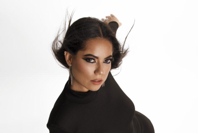 Cecília lança seu novo EP “Welcome To My Queendom”