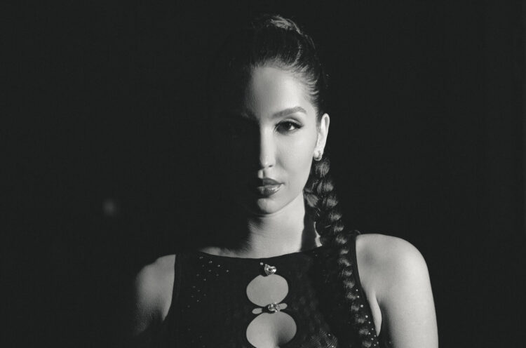 “Depois das 6” é o novo single de Giovanna