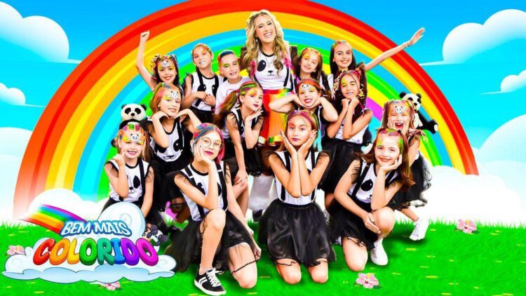 Natasha Panda comenta sobre o clipe de “Bem Mais Colorido”: “Queria passar para o meu público: muita alegria, cores e dança”