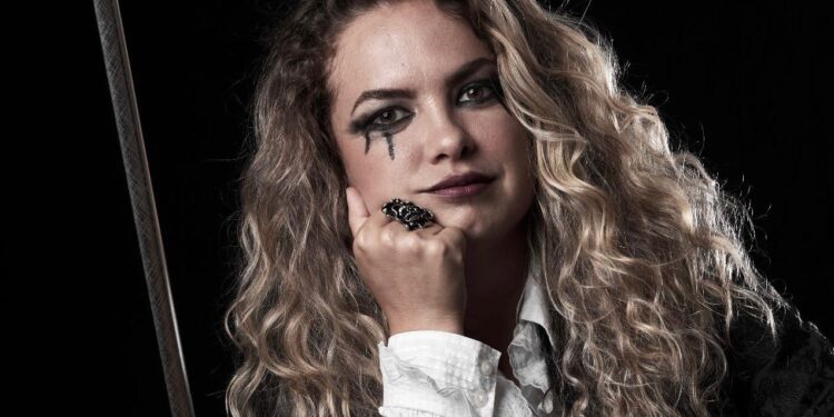 Banda Lua Blanco e a Órbita divulga teaser do clipe do futuro single “A Virada”