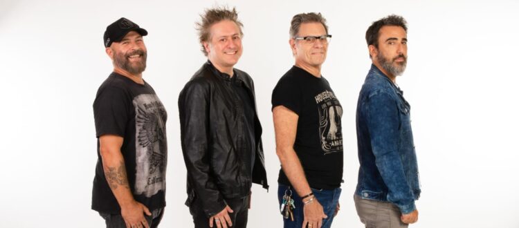 Ultraje a Rigor comemora sucesso de shows pelo Brasil