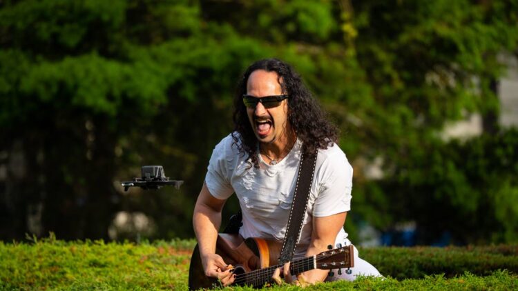 Sami Chohfi lança clipe da faixa “Sing You To Me”