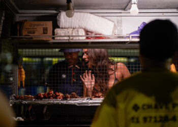 Amanda Coronha se une a FP do Trem Bala na faixa “Fome”