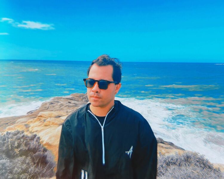 Alv, Gimenez e Negralha se juntam a J Burce e El Escobar no remix de “Tropical”