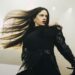 ROSALÍA encerra um ano de MOTOMAMI WORLD TOUR com a apresentação final no Lollapalooza Paris