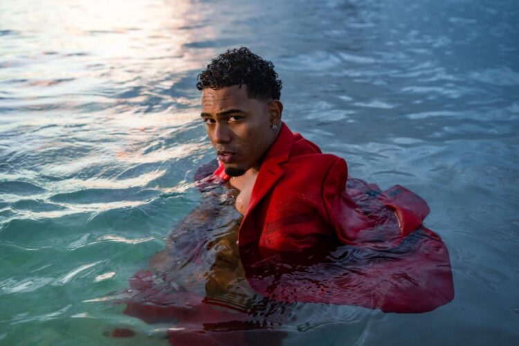 Spotify tem uma música latina em primeiro lugar no mundo por mês em 2023