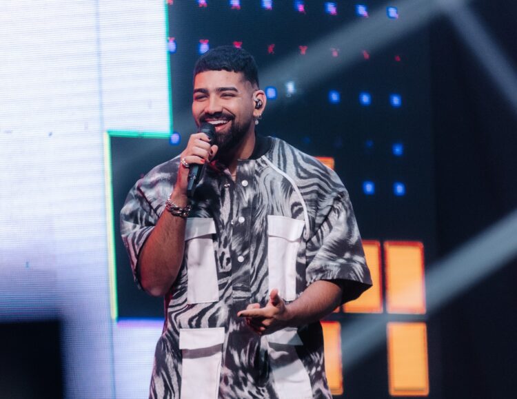 Dilsinho anuncia gravação de ‘Diferentão 2’ em praça pública