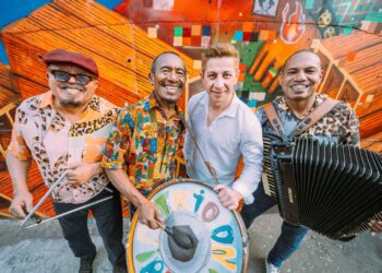 Trio Virgulino e Rastapé trazem o melhor do forró universitário em “Show de Cores”