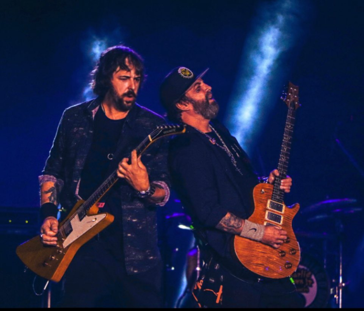 Charlie Brown Jr celebra 30 anos com show no Arena Club