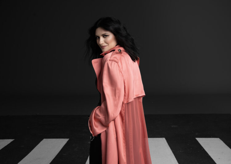 “Almas Paralelas”/”Anime Parallele”: Laura Pausini anuncia novo álbum
