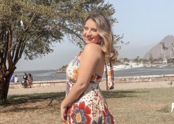 Clara Levy revela 7 curiosidades sobre a produção do seu novo single “Toque e Flow ;)”