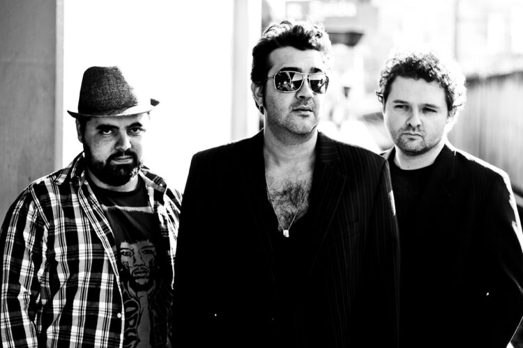 Mazzeron disponibiliza novo single “Você é Show”