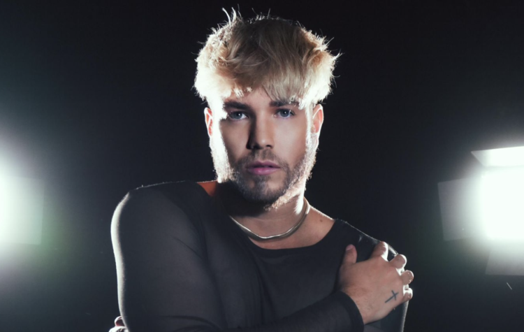 Izack Under ressignifica ‘riqueza’ em seu novo single “I’m Gonna Be Rich”