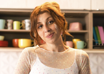 Agatha estreia clipe de “Derretida”, faixa do seu primeiro álbum solo