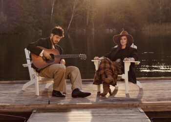 Dueto de Laura Pausini e Tiago Iorc ganha versão acústica