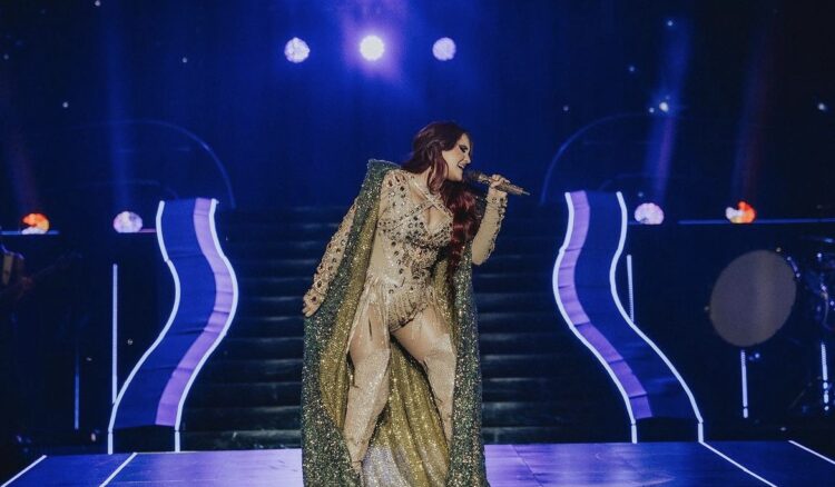 Dulce María exalta funk em show no Rio de Janeiro: “É um ritmo escutado no mundo todo”