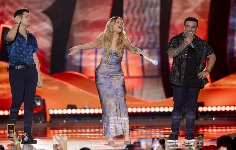 PRAIOU: Matheus & Kauan gravam DVD em São Paulo ao lado de outras celebridades