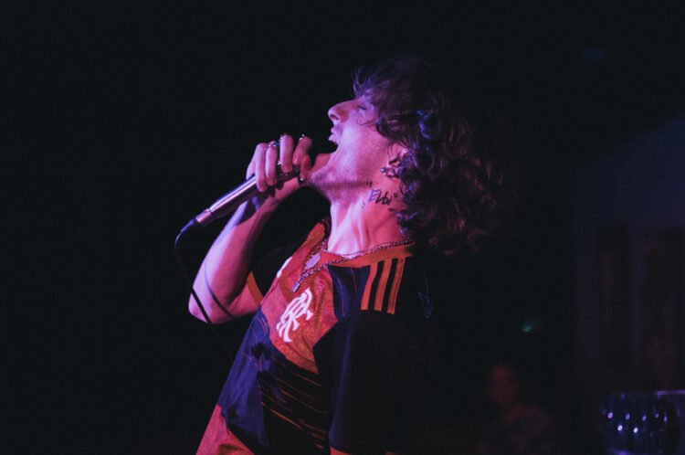 Trapper Independente El6i Lança Novo Single “Pra Minha Bitch”