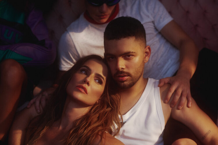 Pedro Sampaio e Deborah Secco elevam a temperatura em clipe de “POCPOC”
