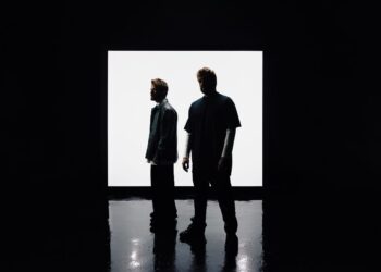 RUBACK estreia no Zamna Records com “CLOSE YOUR EYES”