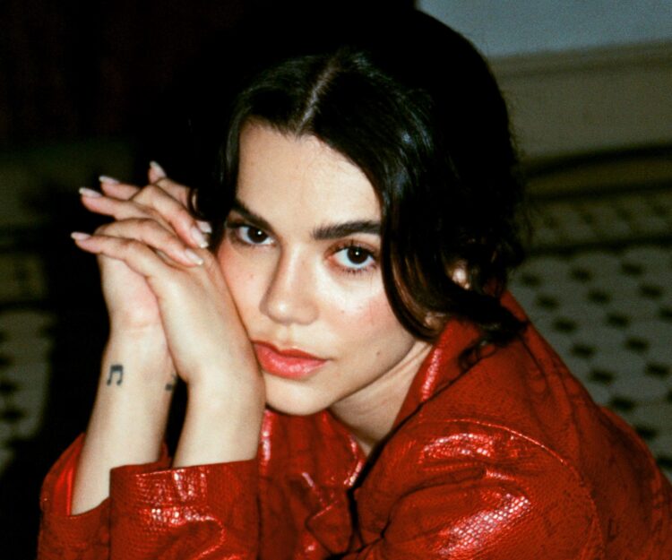 Manu Gavassi lança projeto audiovisual