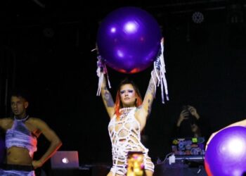 Luanna apresenta ‘Lado B’ em novo show com vogue dance e performances memoráveis