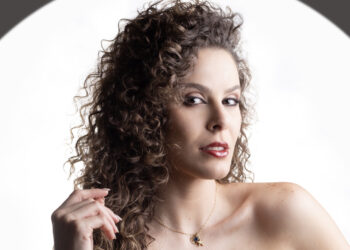 Carla Melo encerra 2023 com quase 2 milhões de streams no Spotify