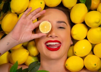 Manola refresca o verão com o EP “Picolé de Limão”