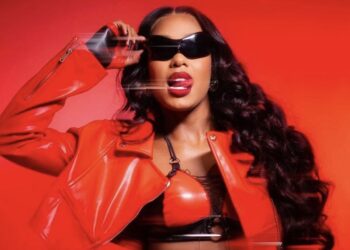 Rebecca lança “Aquecimento da Rebecca” e prepara terreno para novo álbum