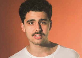 Zambonii estreia primeiro show autoral em São Paulo