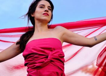 Monique Kessous lança novo single, “Caminho de quem passa”, em parceria com Denny Kessous